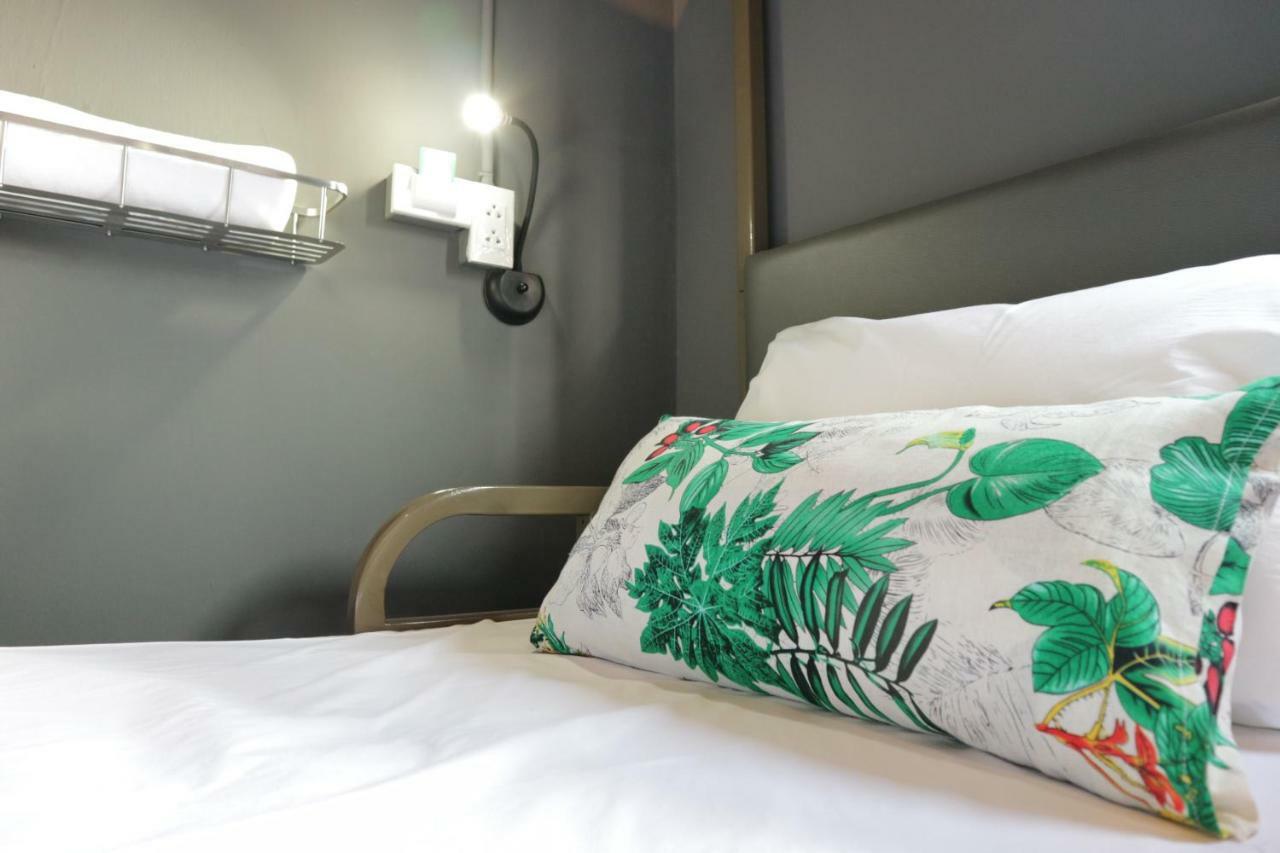 Forrest Bangkok Hotel Eksteriør bilde