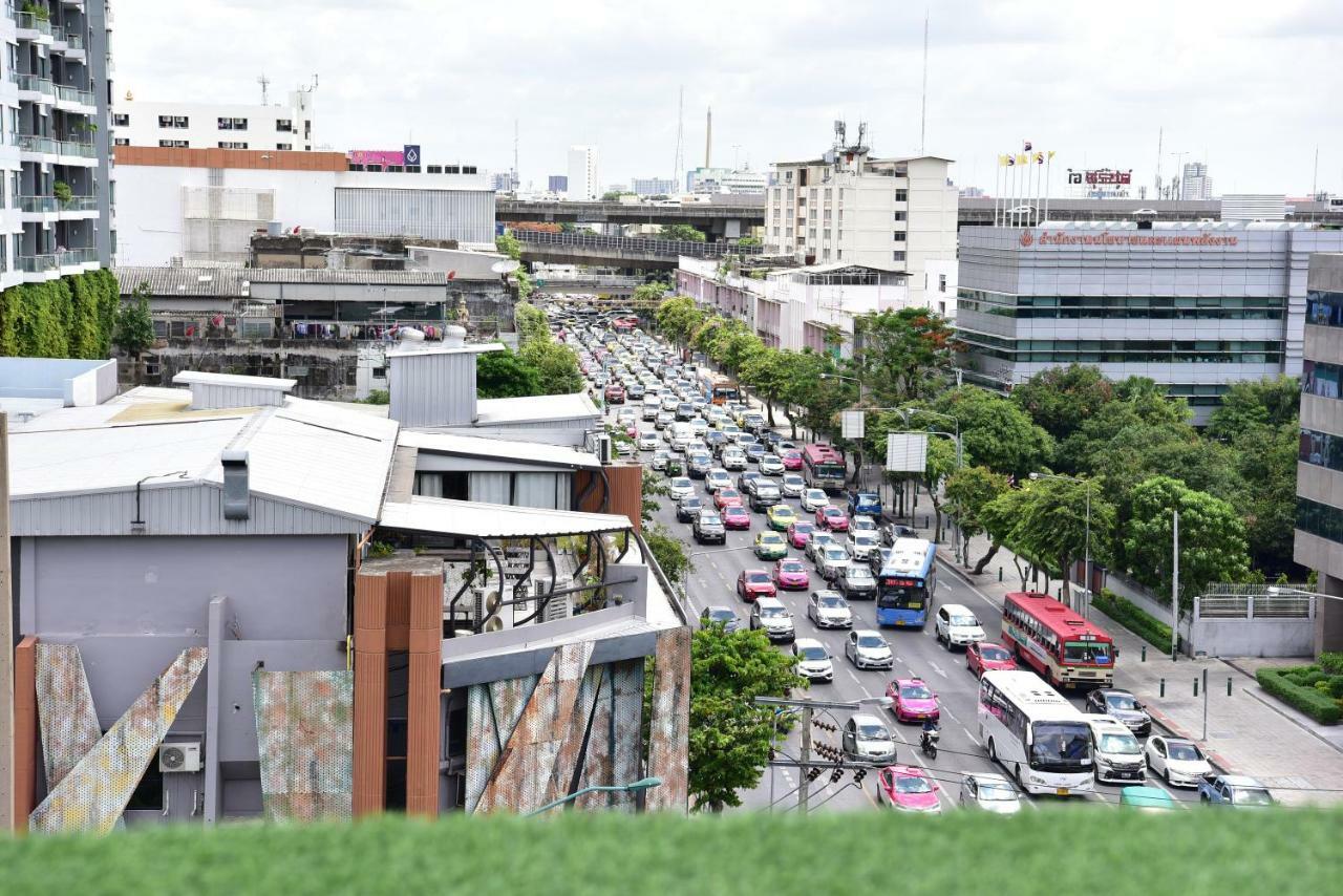 Forrest Bangkok Hotel Eksteriør bilde